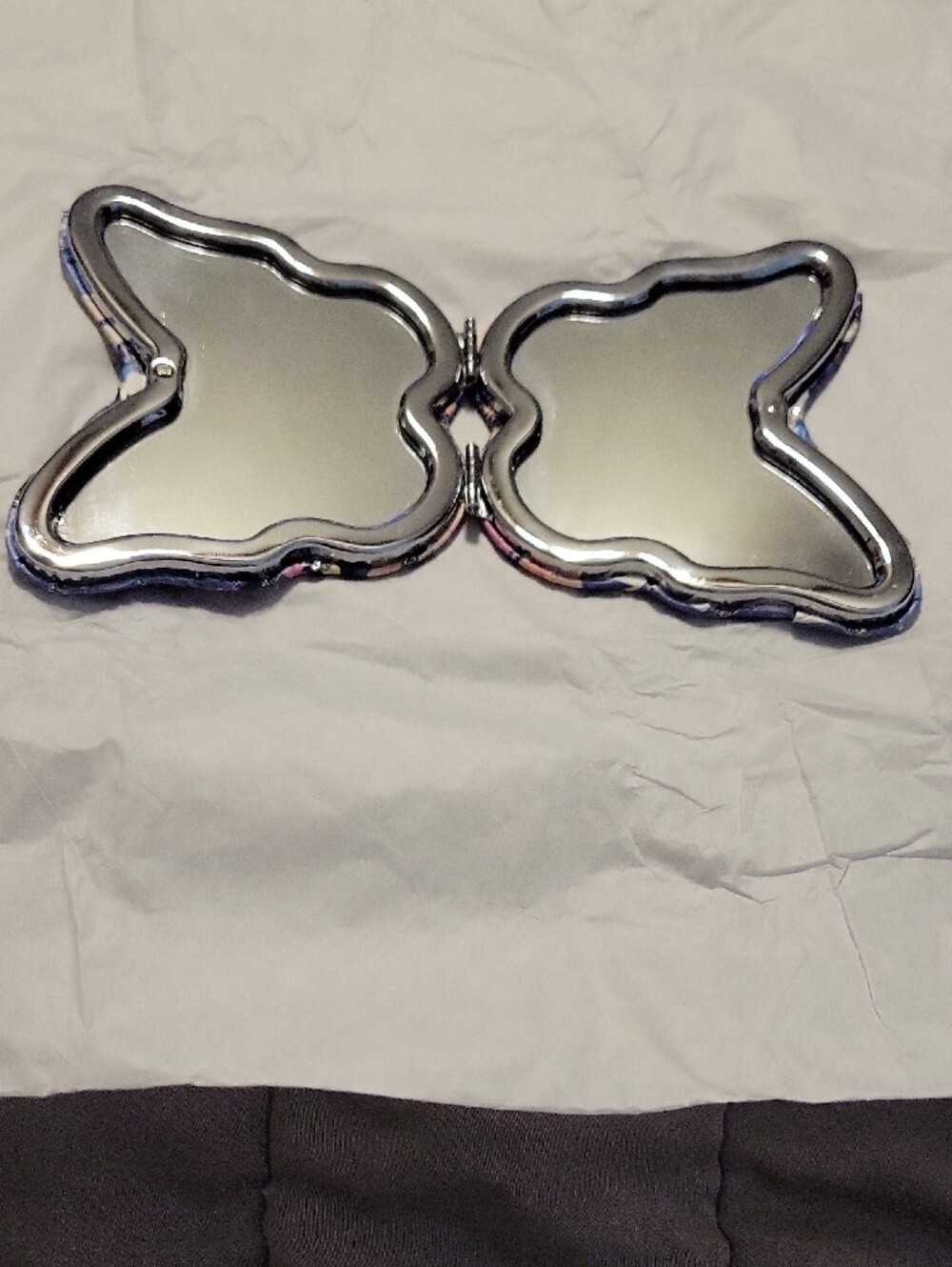 NWOT! Butterfly Embellished Compact Dual Mirror - Purple Pink - Picture 2 of 3